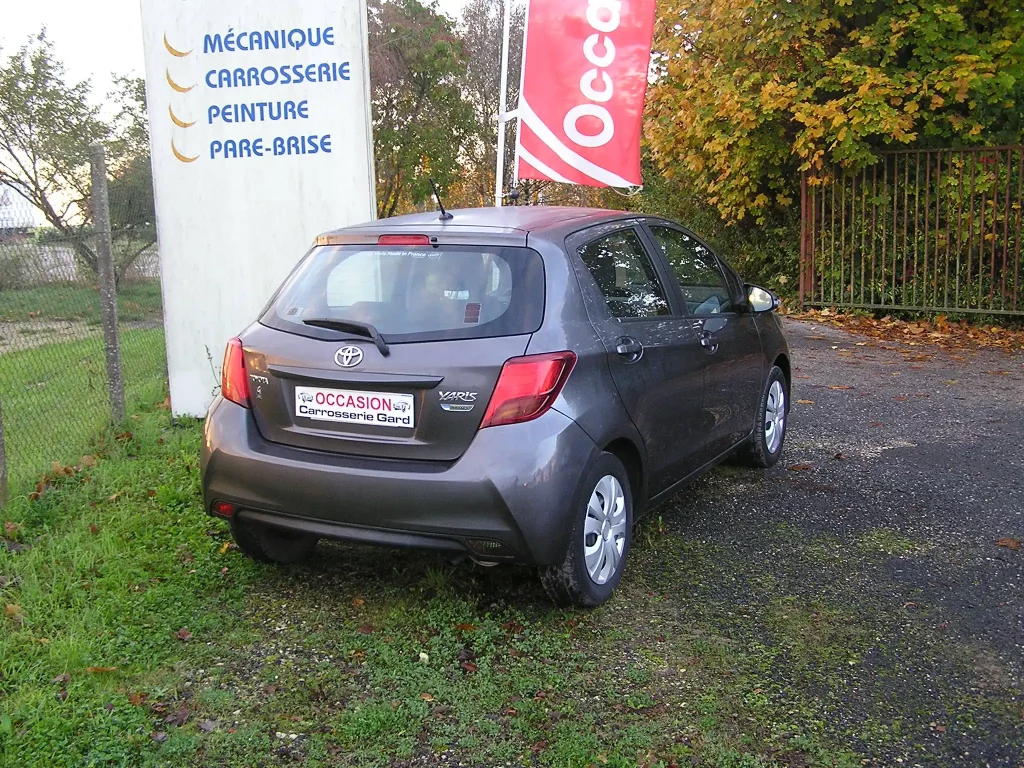 toyota yaris arriere